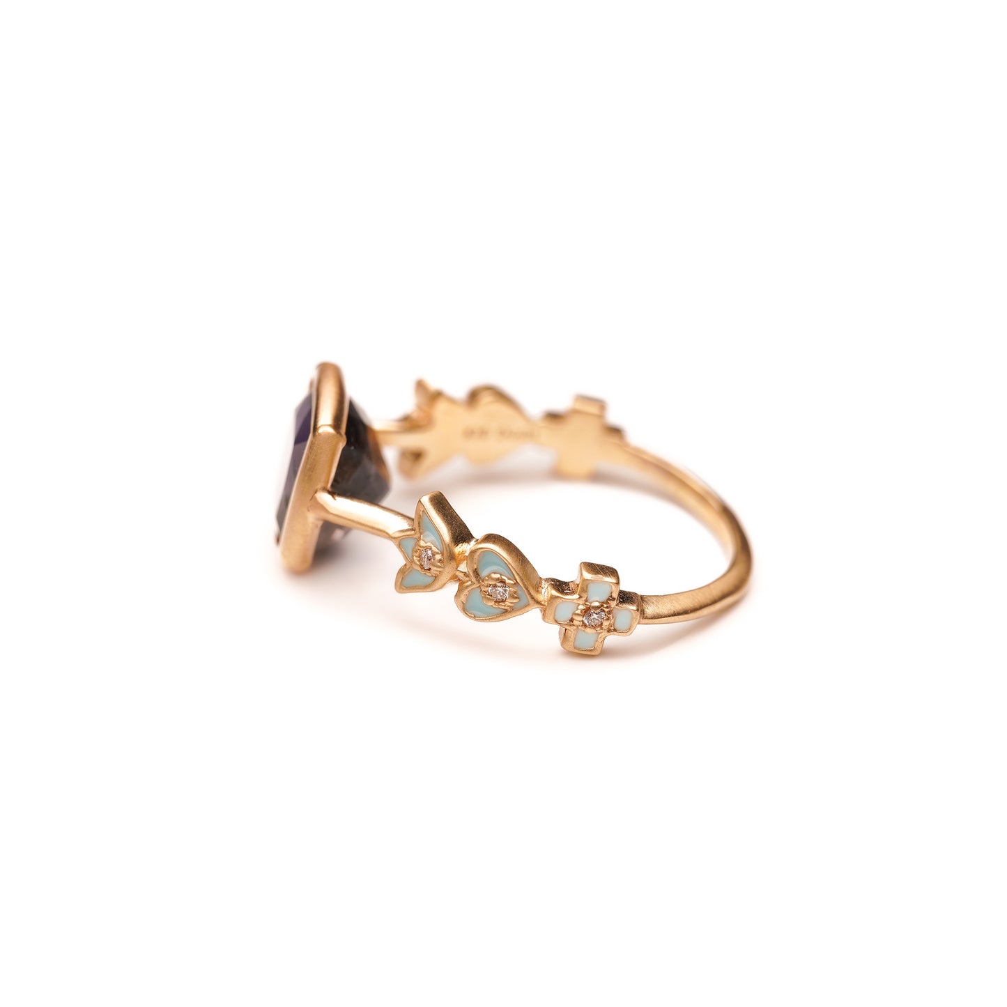 Crown collection design arm ring Iolite