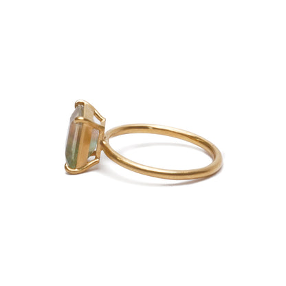 One of a Kind Ring < Fluorite >