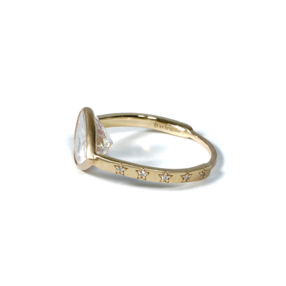 Classic stars one stone Collection Ring < Diamond / Triphylite in Quarts >