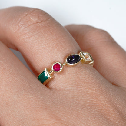 Queen Collection Ring < Iolite / Green Onyx / Ruby >